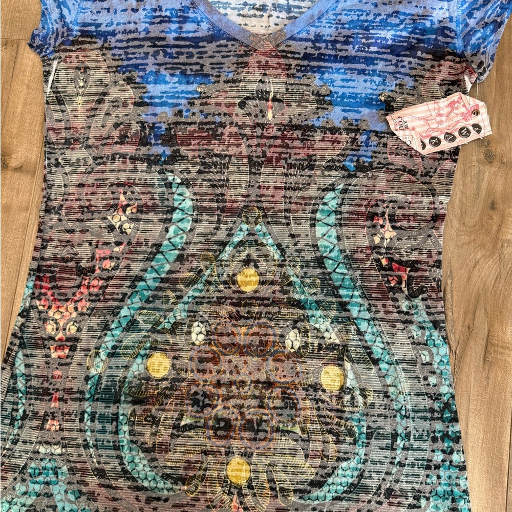 Lot of 3 NEW Awake Couture Los Angeles‎ V-Neck Shirt Short Sleeve Women Medium - Picture 3 of 13